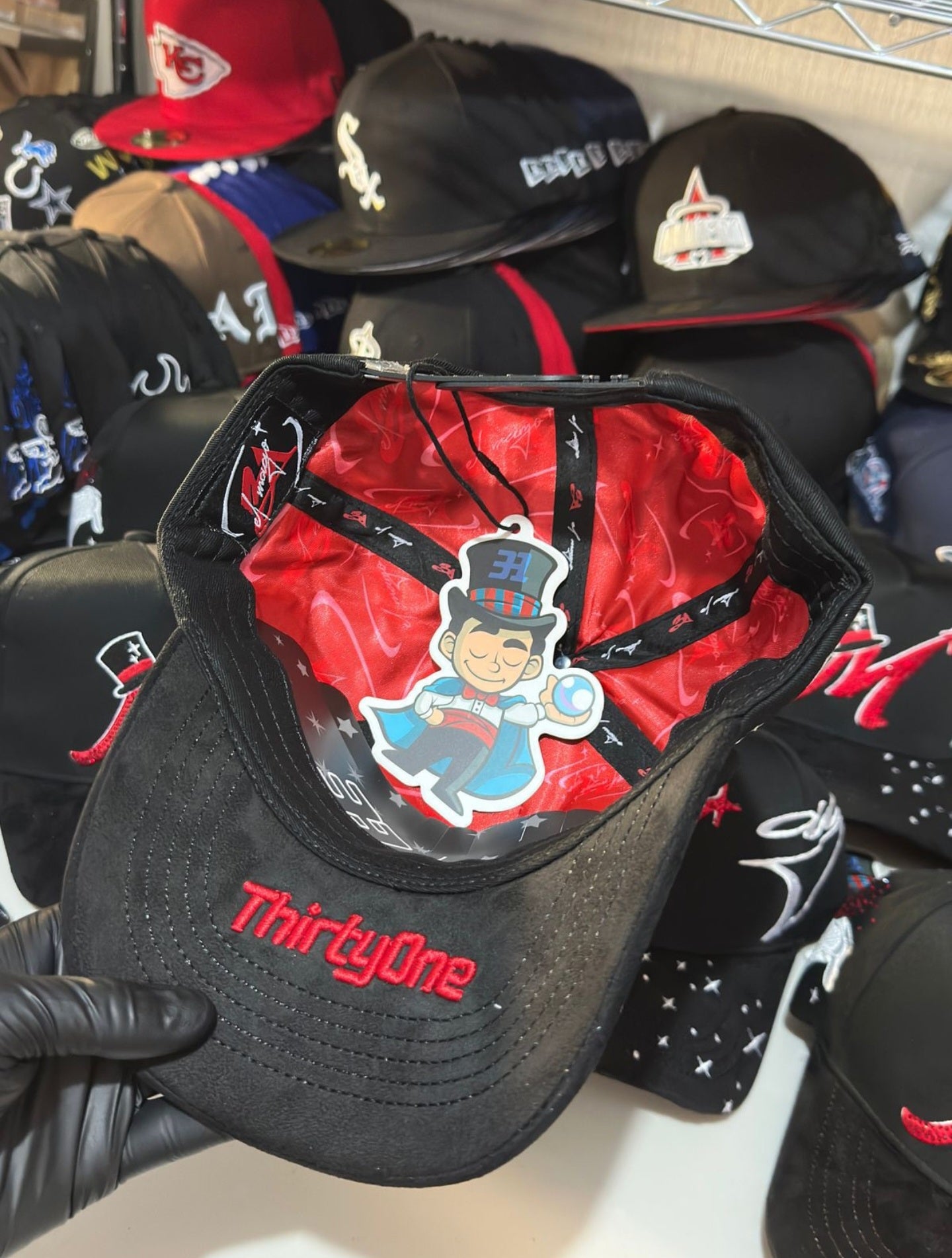 31 hats el mago rojo